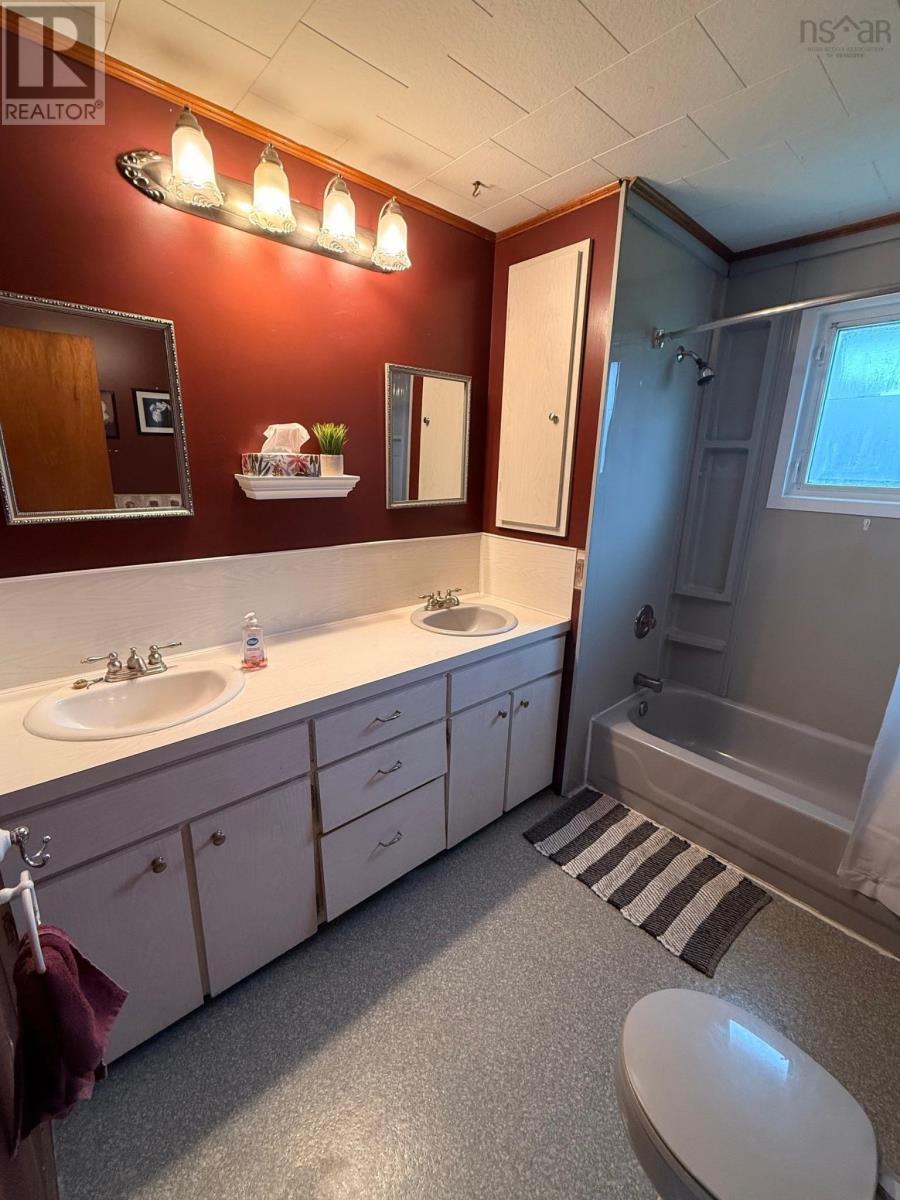 2288 Highway 1, Wellington, Nova Scotia  B5A 5A8 - Photo 7 - 202610957