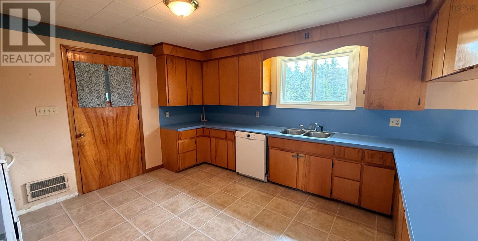 2288 Highway 1, Wellington, Nova Scotia  B5A 5A8 - Photo 2 - 202610957
