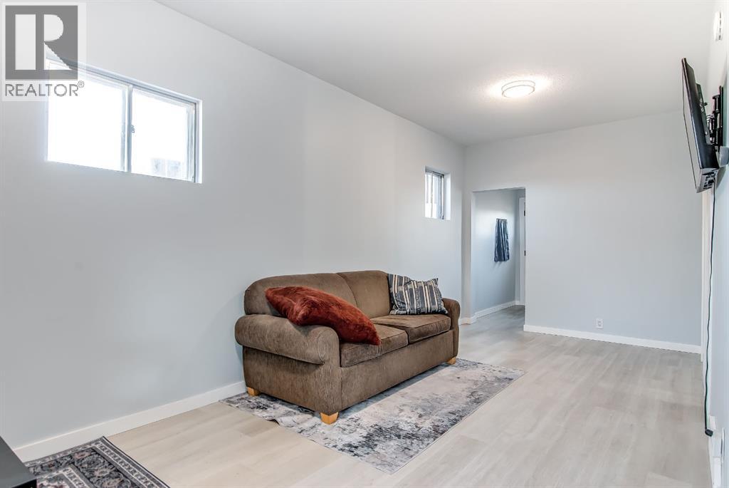1313 Bridge Street SE, Medicine Hat, Alberta  T1A 1E5 - Photo 10 - A2306552