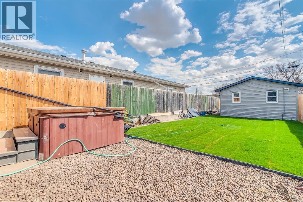 1313 Bridge Street SE, Medicine Hat, Alberta  T1A 1E5 - Photo 23 - A2306552