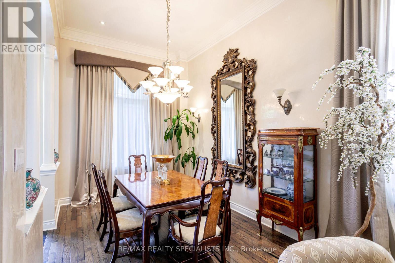 3 Fogerty Street, Brampton, Ontario  L6Y 5K3 - Photo 7 - W13636556