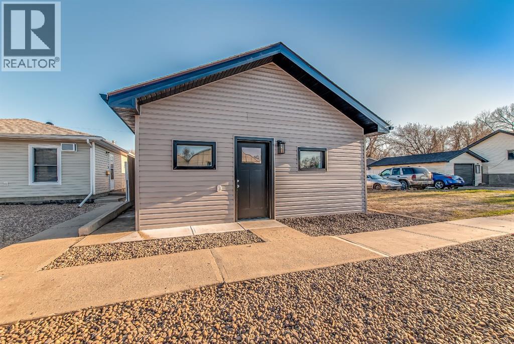 1313 Bridge Street SE, Medicine Hat, Alberta
