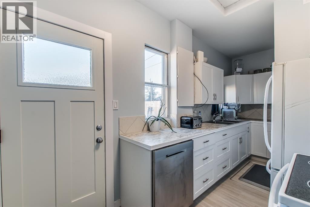 1313 Bridge Street SE, Medicine Hat, Alberta  T1A 1E5 - Photo 7 - A2306552