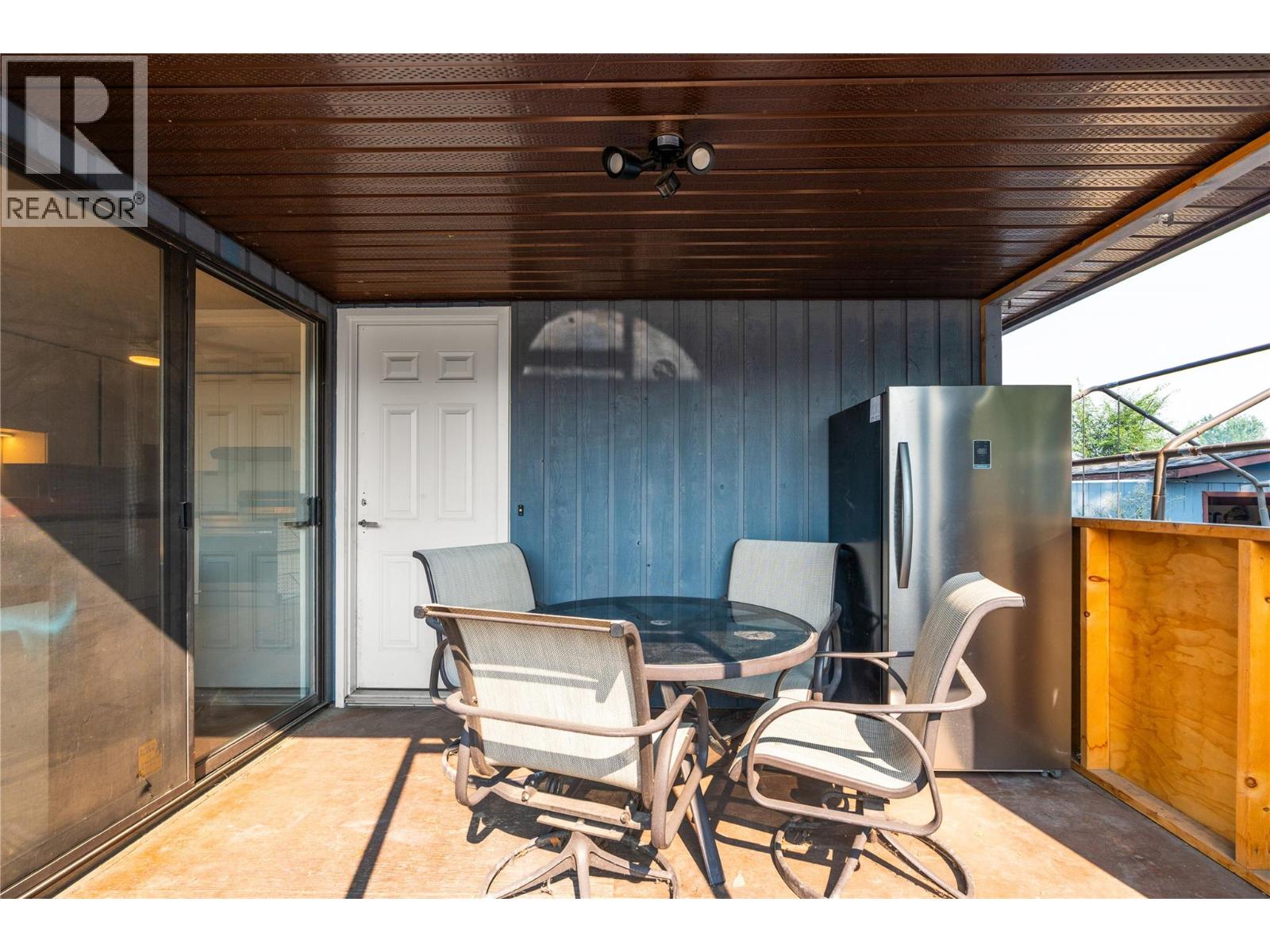 5503 South Vernon Court, Vernon, British Columbia  V1T 8N6 - Photo 29 - 10396138