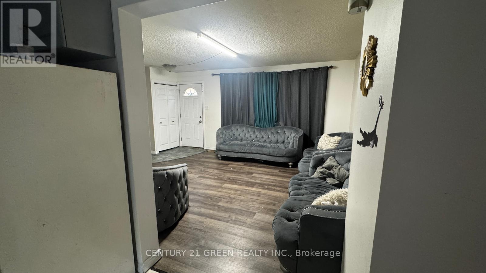 32 Elvira Crescent, London South, Ontario N6E 2P4 - Photo 4 - X13636560