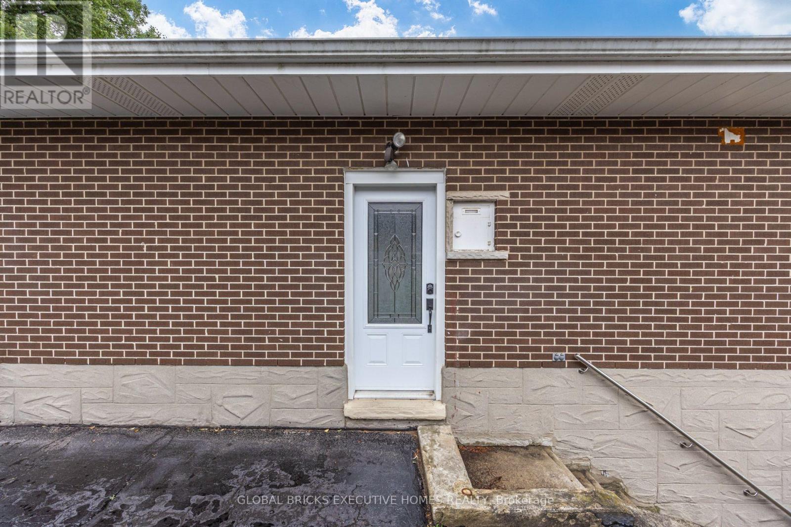 100 Lauris Avenue, Cambridge, Ontario  N1R 5L4 - Photo 13 - X13636636