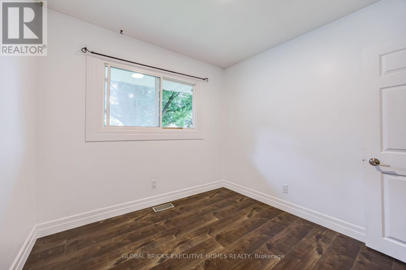 100 Lauris Avenue, Cambridge, Ontario  N1R 5L4 - Photo 9 - X13636636