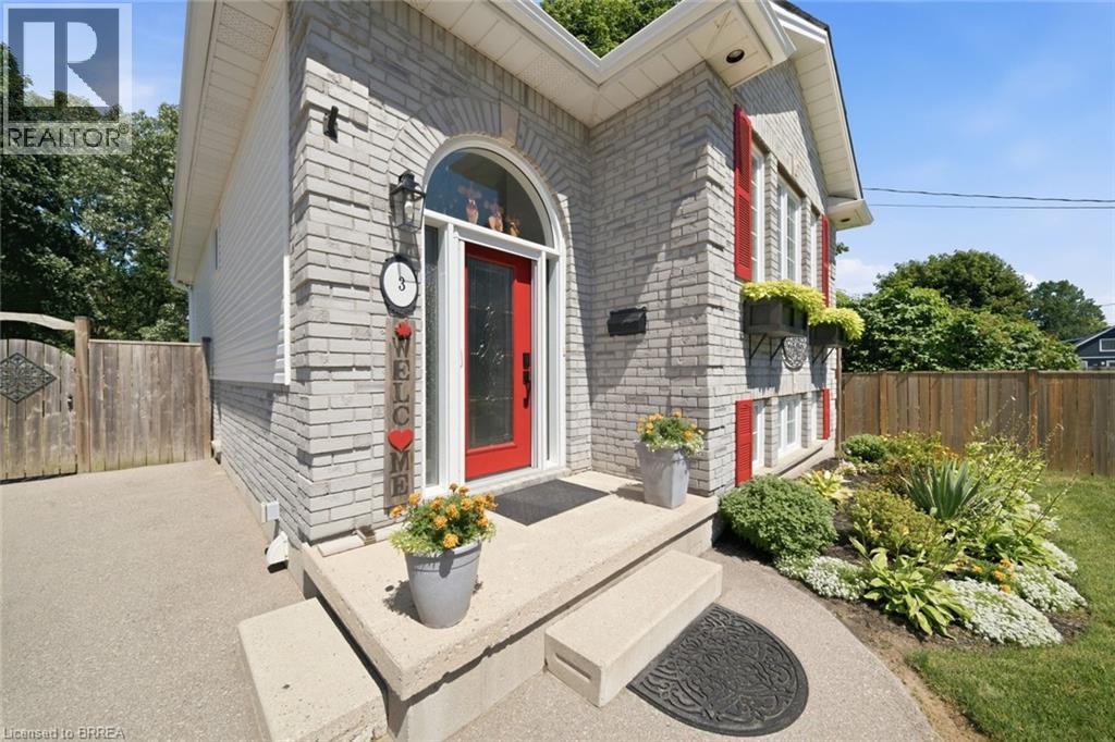 3 Wood Street, Brantford, Ontario  N3R 2K4 - Photo 4 - 40852243