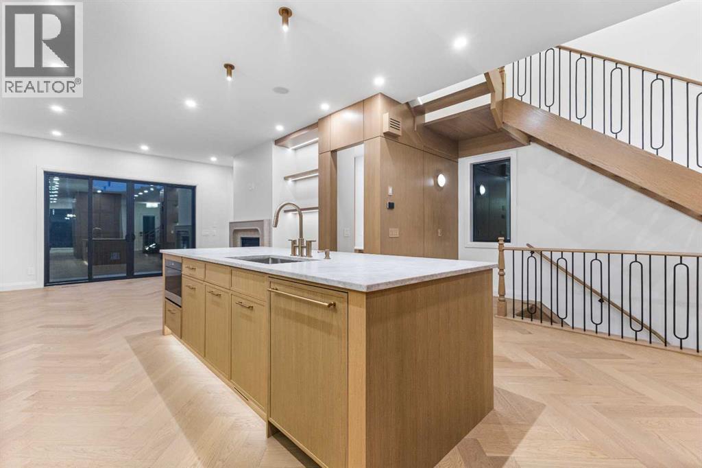 730 25 Avenue NW, Calgary, Alberta  T2M 2B2 - Photo 13 - A2331380