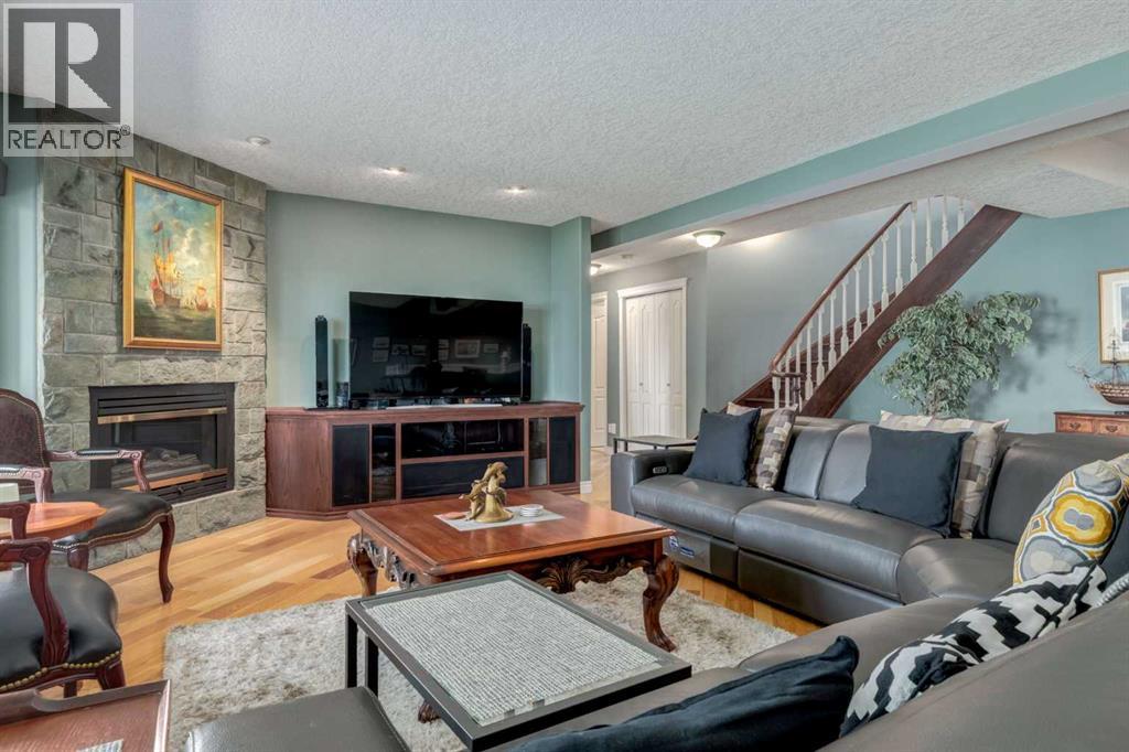 1001 East Chestermere Drive, Chestermere, Alberta  T1X 1A8 - Photo 34 - A2334436