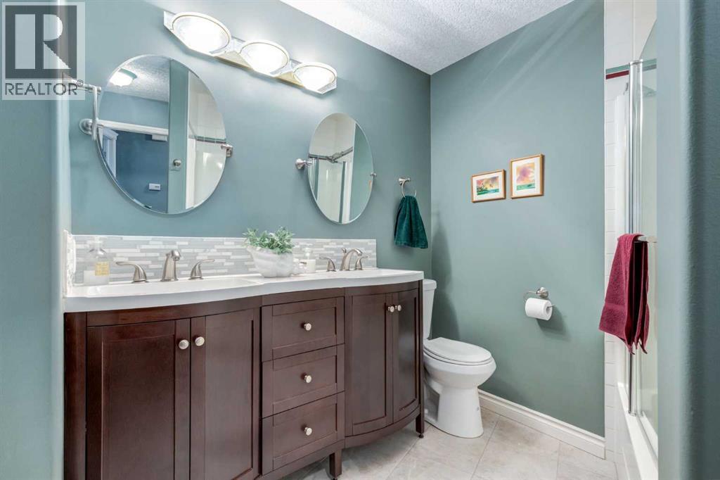 1001 East Chestermere Drive, Chestermere, Alberta  T1X 1A8 - Photo 45 - A2334436