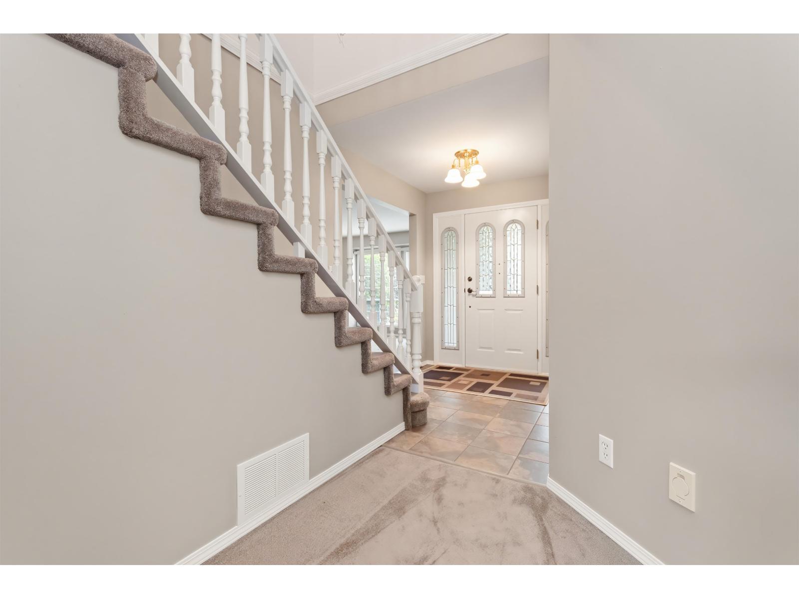 44739 Cumberland Avenue, Sardis South, Chilliwack, British Columbia  V2R 3B9 - Photo 9 - R3152341