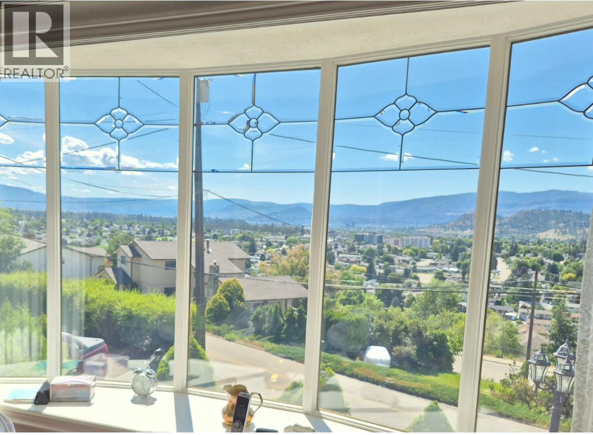 838 Mckenzie Road, Kelowna, British Columbia  V1X 2B3 - Photo 6 - 10391617