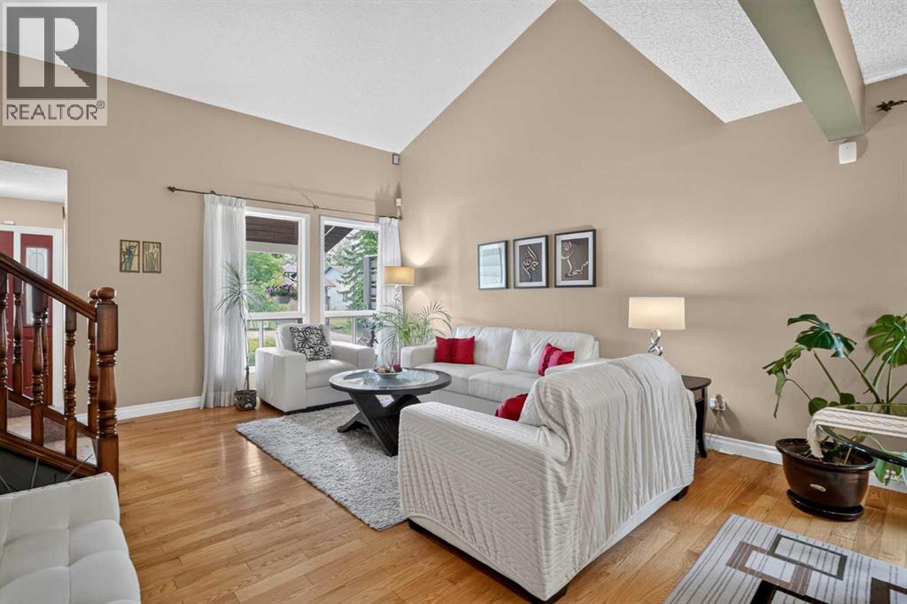 80 Hawkhill Way NW, Calgary, Alberta  T3G 2V2 - Photo 13 - A2331278