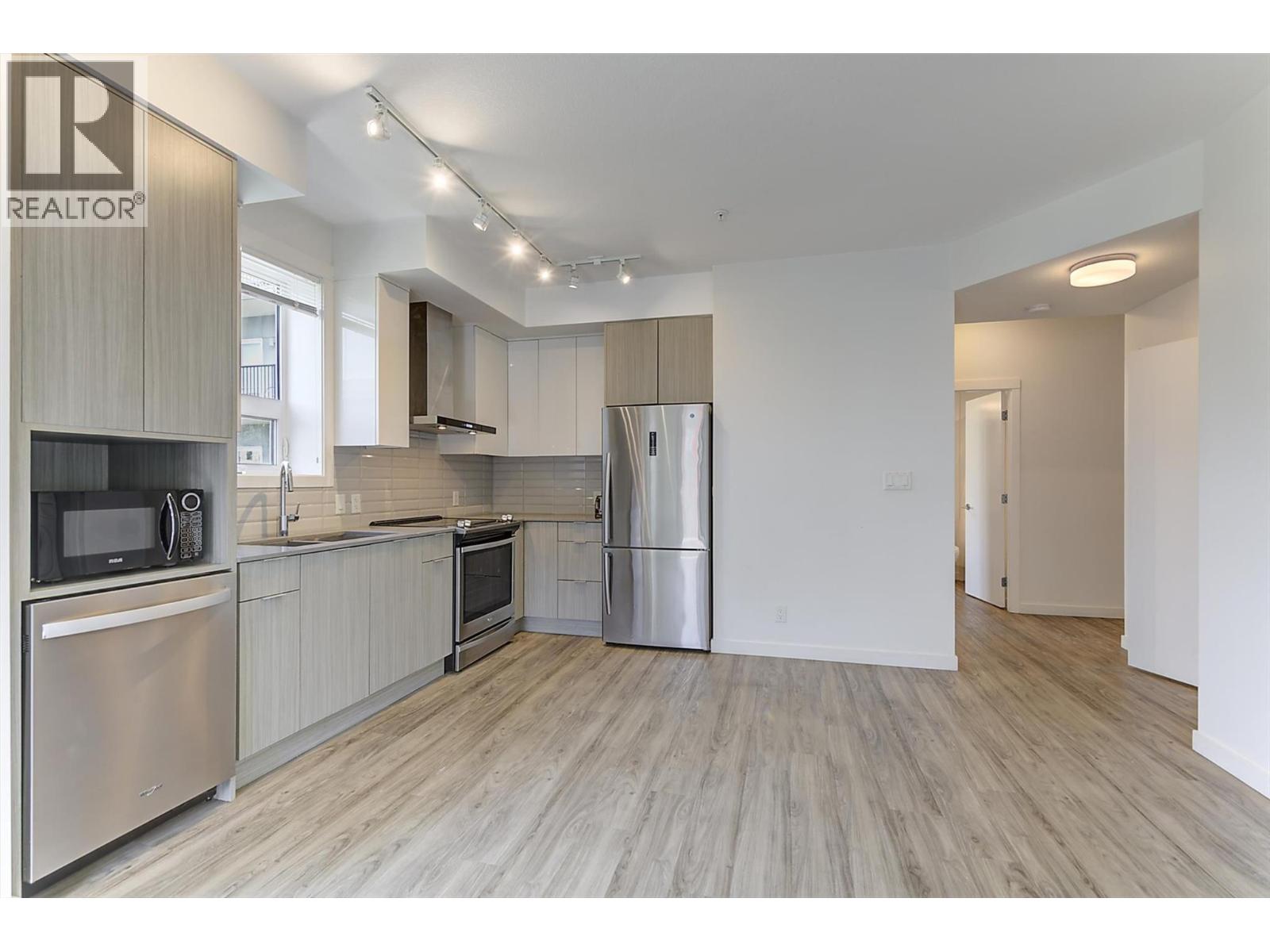 1775 Chapman Place Unit# 306, Kelowna, British Columbia  V1Y 0G3 - Photo 2 - 10396727