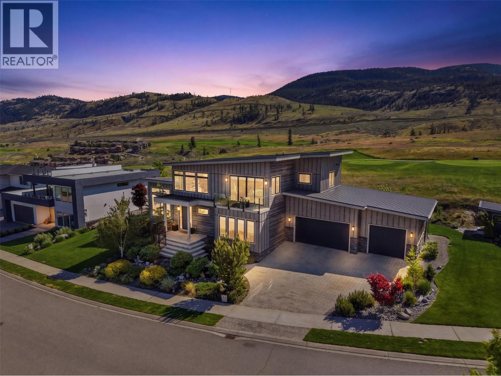 316 Holloway Drive, Kamloops, British Columbia  V1S 0E3 - Photo 2 - 10396454