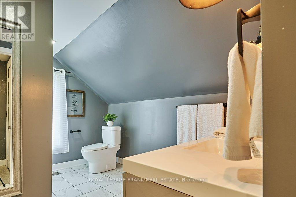 493 St. Lawrence Avenue, Oshawa, Ontario  L1H 4C3 - Photo 14 - E13636850