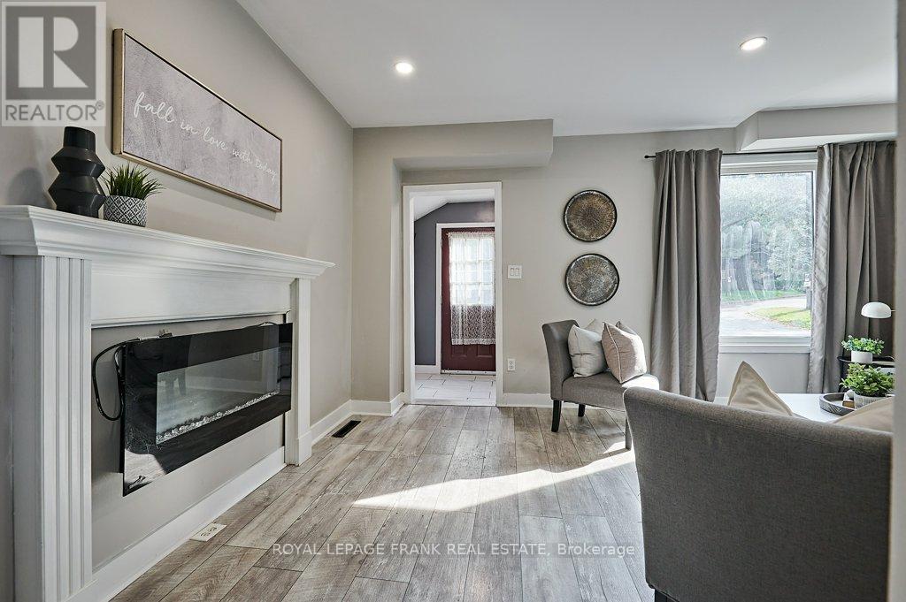 493 St. Lawrence Avenue, Oshawa, Ontario  L1H 4C3 - Photo 6 - E13636850