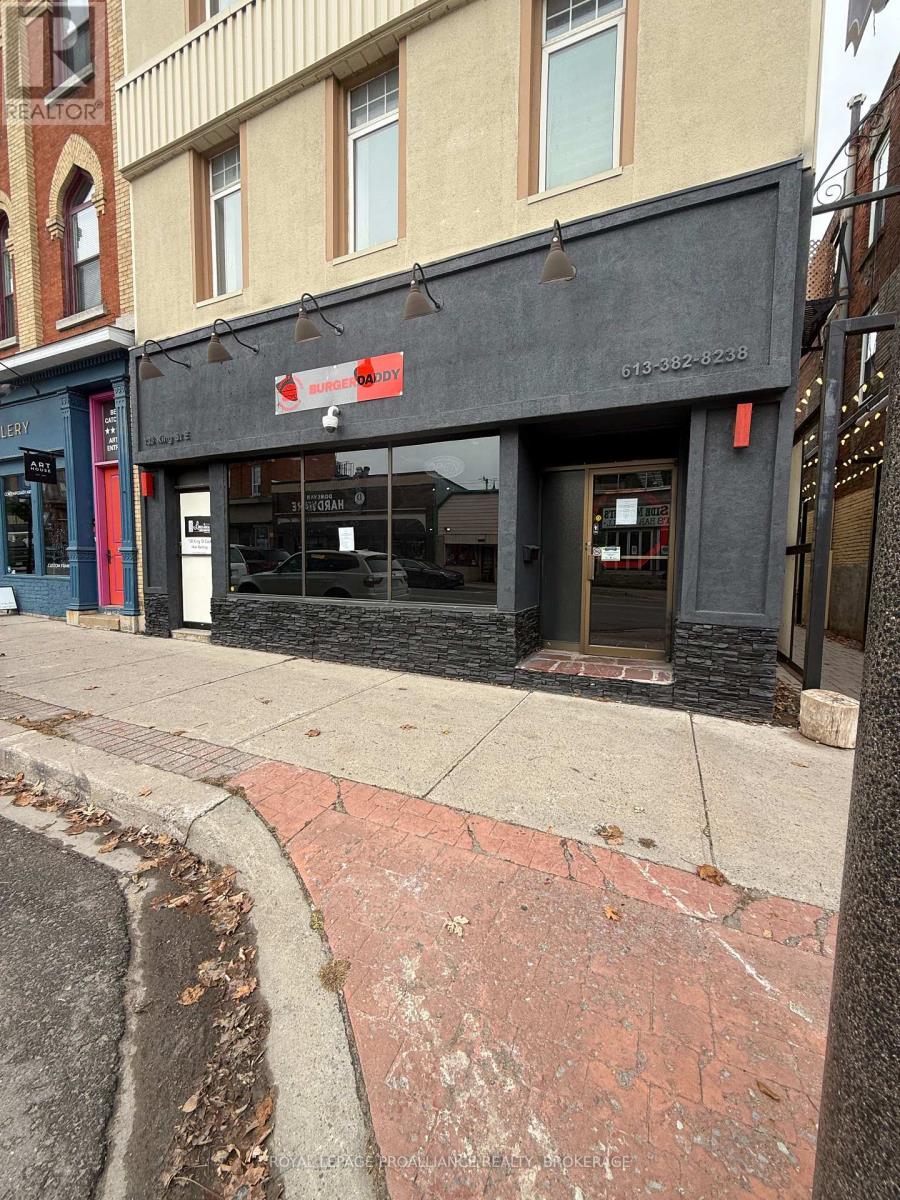 138 King Street E, Gananoque, Ontario  K7G 1G2 - Photo 2 - X13636700