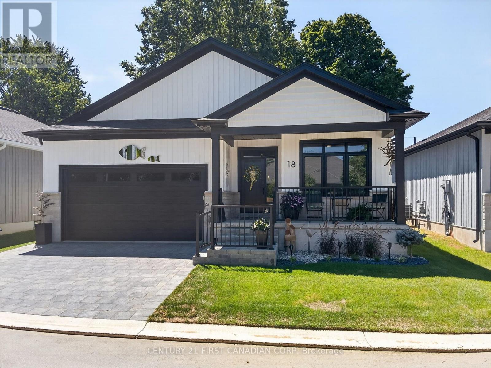 18 - 430 Head Street N, Strathroy-Caradoc, Ontario  N7G 0H3 - Photo 1 - X13636854