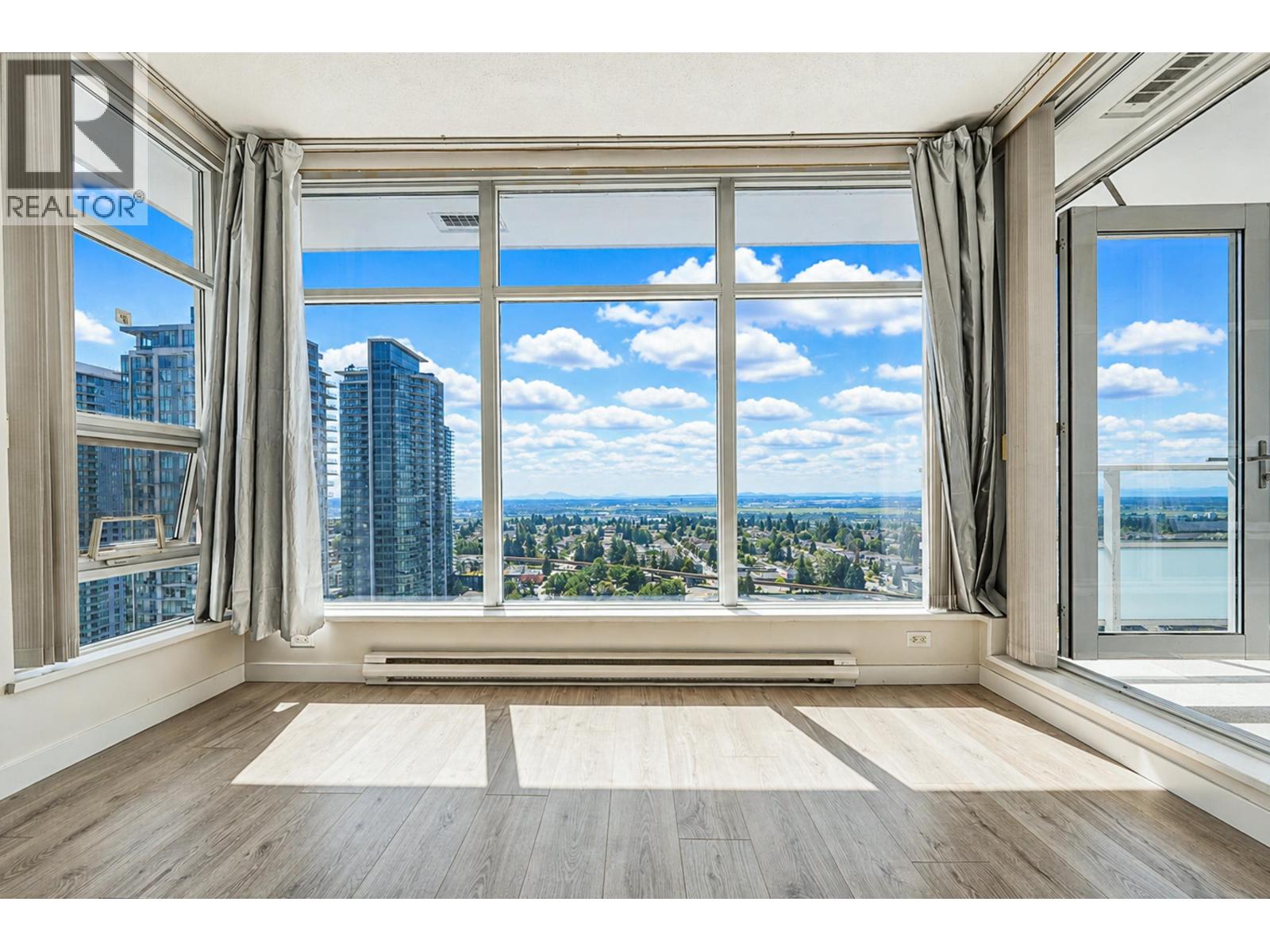 2707 4880 Bennett Street, Burnaby, British Columbia  V5H 0C1 - Photo 13 - R3141156