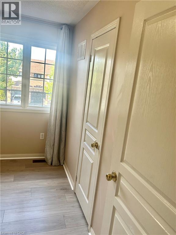 2088 Broadleaf Crescent, Burlington, Ontario  L7L 6S3 - Photo 18 - 40852832