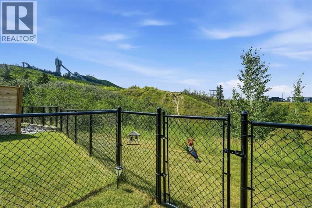 108 Na'a Heights SW, Calgary, Alberta  T3H 6C4 - Photo 31 - A2331947