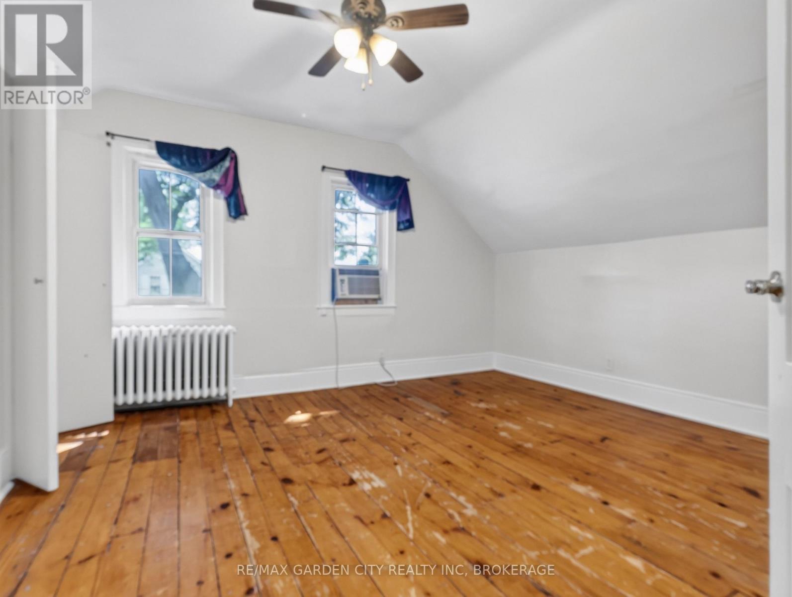 15 Catherine Street, St. Catharines, Ontario  L2R 5E4 - Photo 15 - X13636770