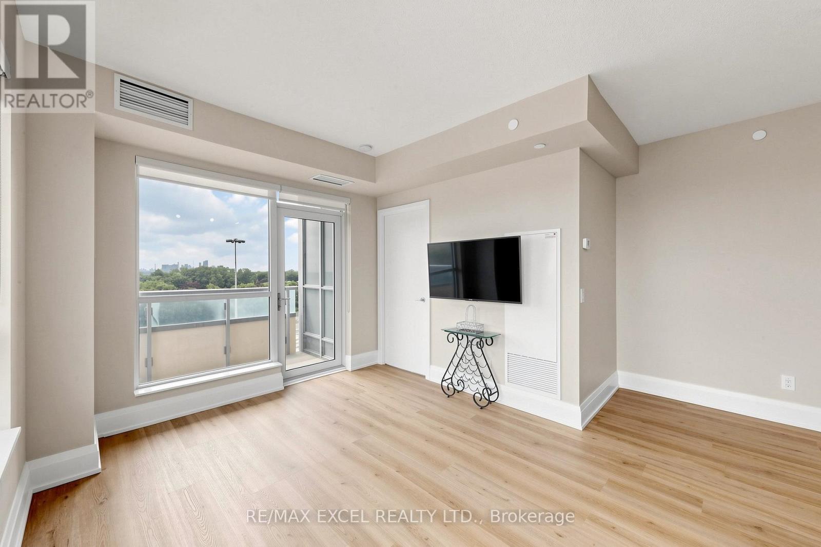 906 - 120 Harrison Garden Boulevard, Toronto, Ontario M2N 0H1 - Photo 5 - C13636772