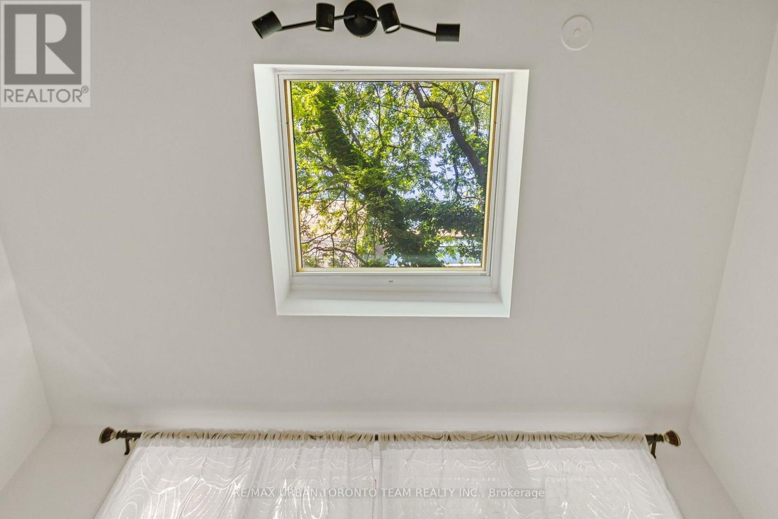 18 Draper Street, Toronto, Ontario  M5V 2M4 - Photo 14 - C13636790