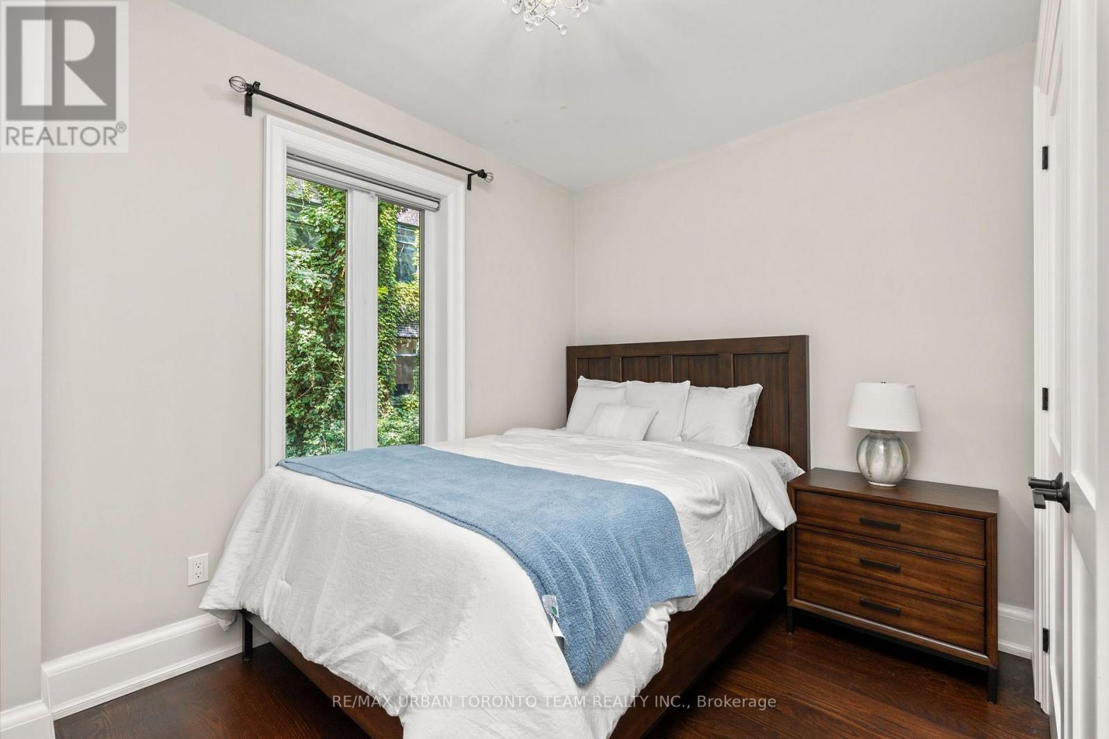 18 Draper Street, Toronto, Ontario  M5V 2M4 - Photo 17 - C13636790