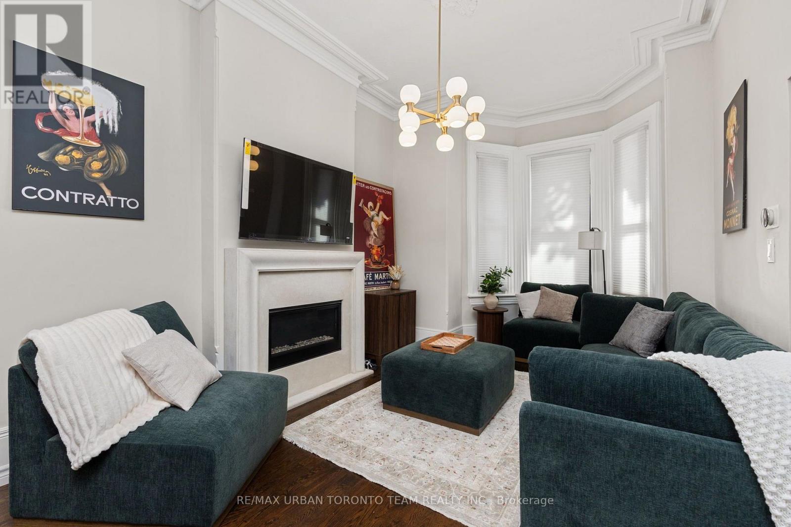18 Draper Street, Toronto, Ontario  M5V 2M4 - Photo 2 - C13636790