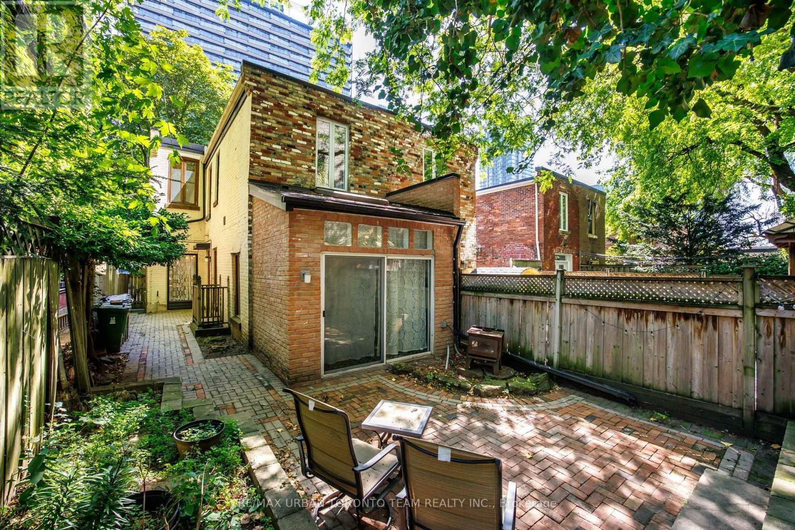 18 Draper Street, Toronto, Ontario  M5V 2M4 - Photo 38 - C13636790