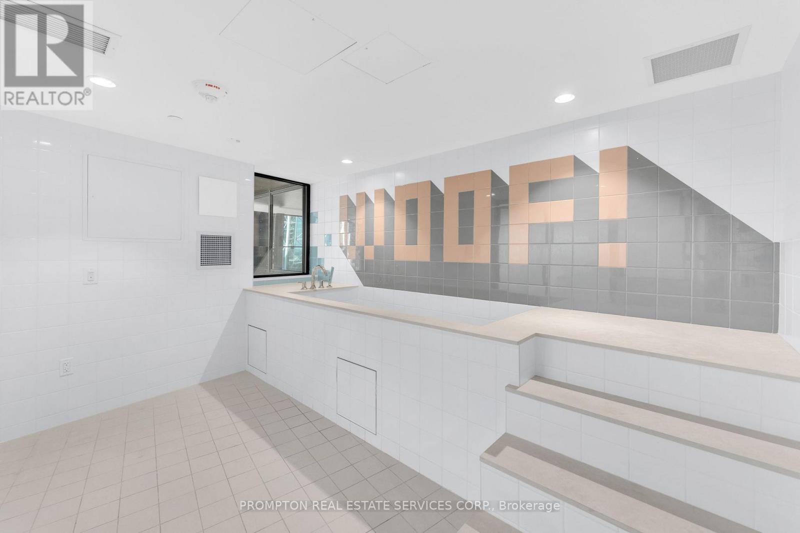 531 - 3 Concord Cityplace Way, Toronto, Ontario  M5V 0X4 - Photo 29 - C13636852