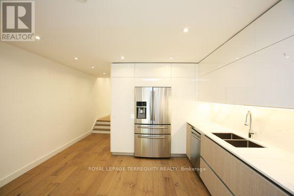 48 Mcgill Street, Toronto, Ontario  M5B 1H2 - Photo 2 - C13636876