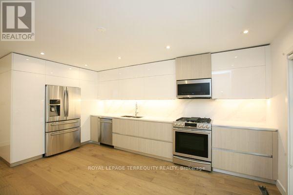 48 Mcgill Street, Toronto, Ontario  M5B 1H2 - Photo 3 - C13636876