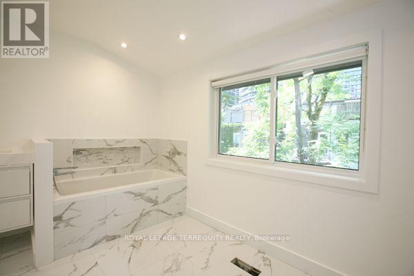 48 Mcgill Street, Toronto, Ontario  M5B 1H2 - Photo 31 - C13636876