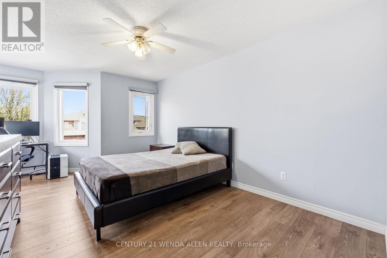 5 Jays Drive, Whitby, Ontario  L1R 2P5 - Photo 16 - E13636754
