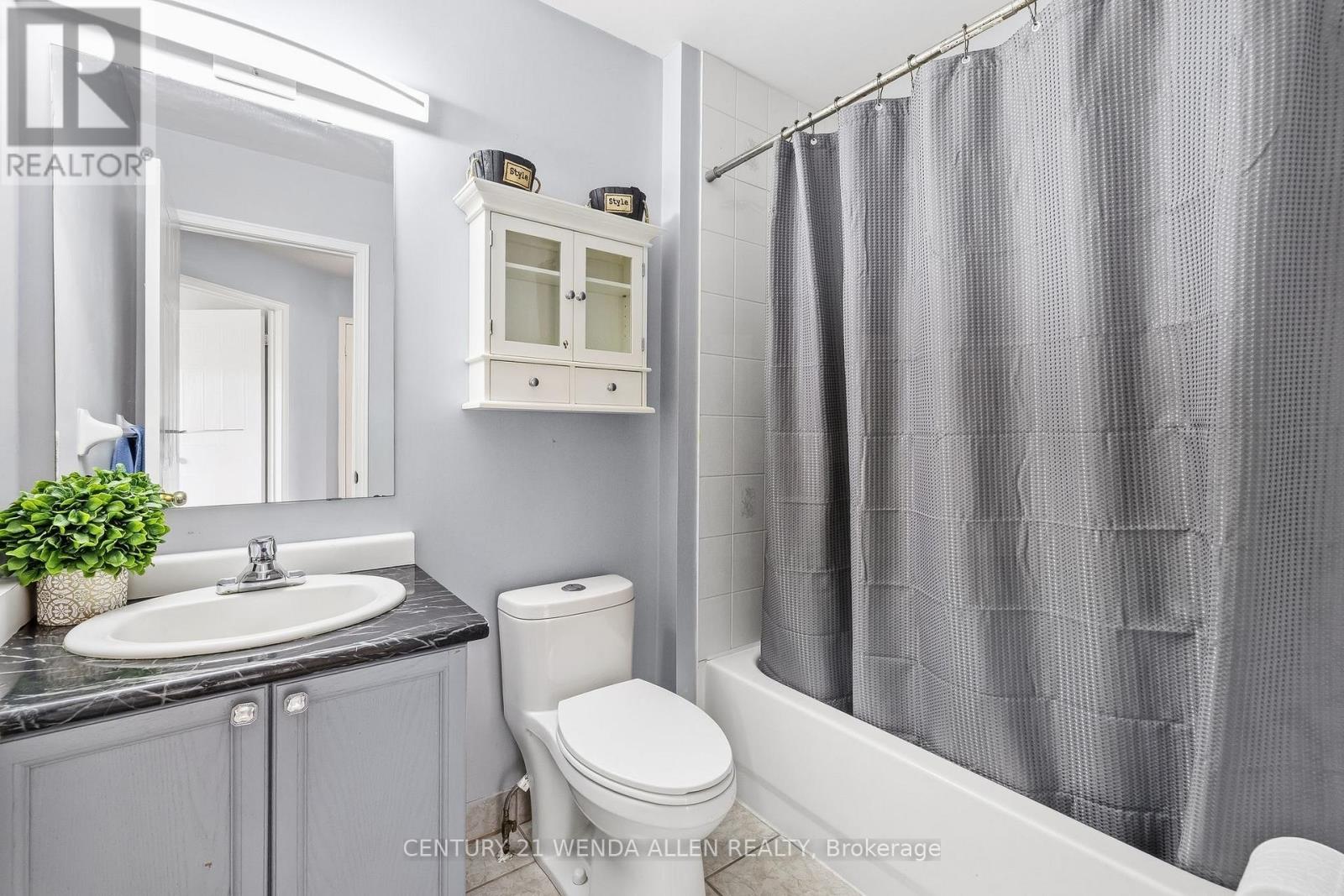 5 Jays Drive, Whitby, Ontario  L1R 2P5 - Photo 22 - E13636754