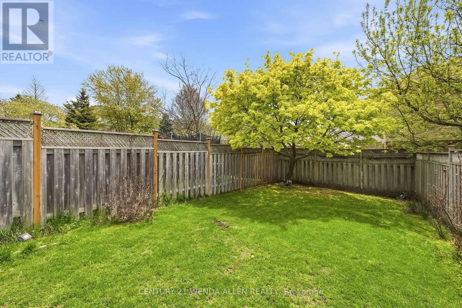 5 Jays Drive, Whitby, Ontario  L1R 2P5 - Photo 30 - E13636754