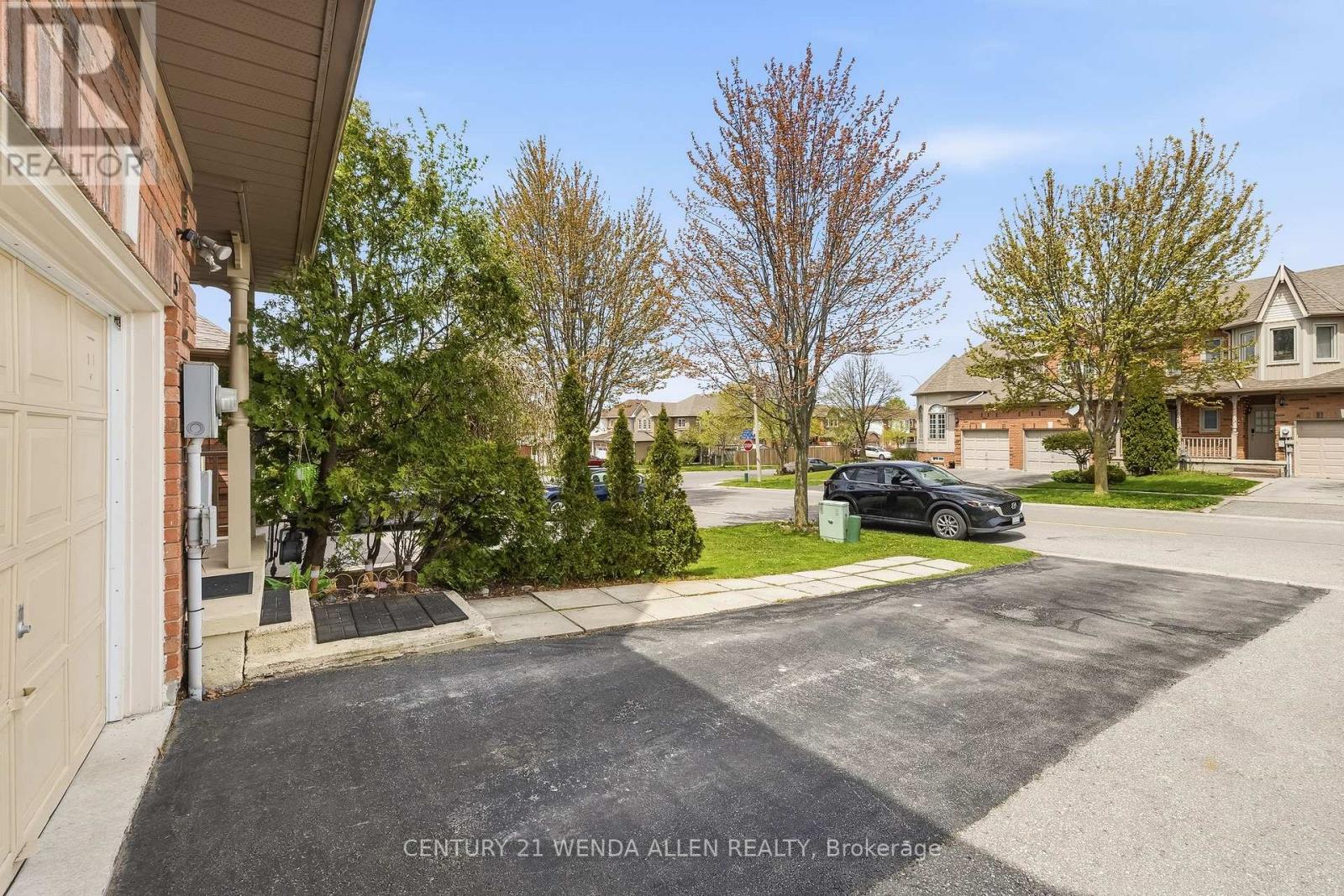5 Jays Drive, Whitby, Ontario  L1R 2P5 - Photo 32 - E13636754