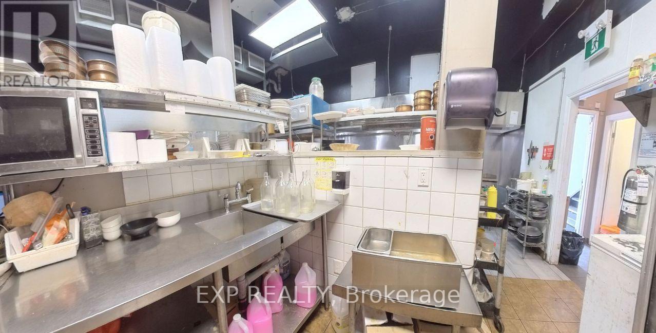 14 King Street W, Oshawa, Ontario  L1H 1A3 - Photo 6 - E13636812