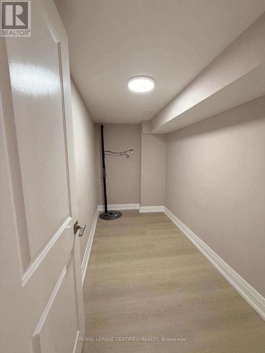 450 Midland Avenue, Toronto, Ontario  M1N 4A5 - Photo 12 - E13636818