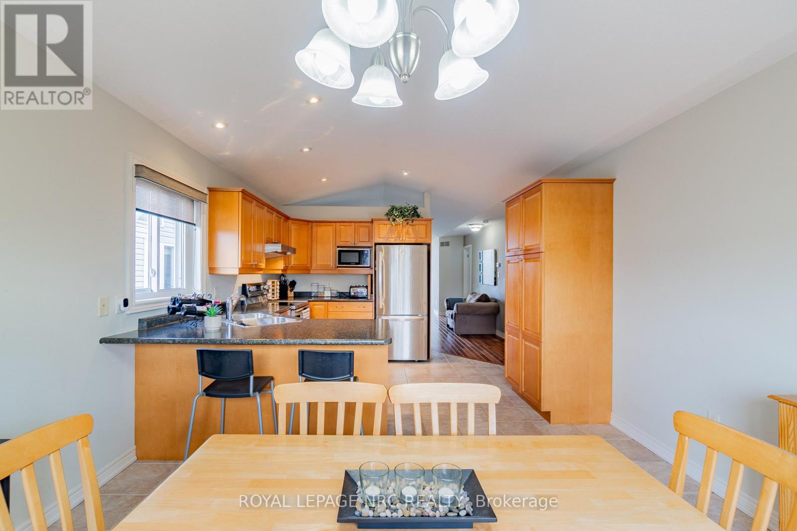 8398 Atack Court, Niagara Falls, Ontario  L2H 3N4 - Photo 11 - X13076572