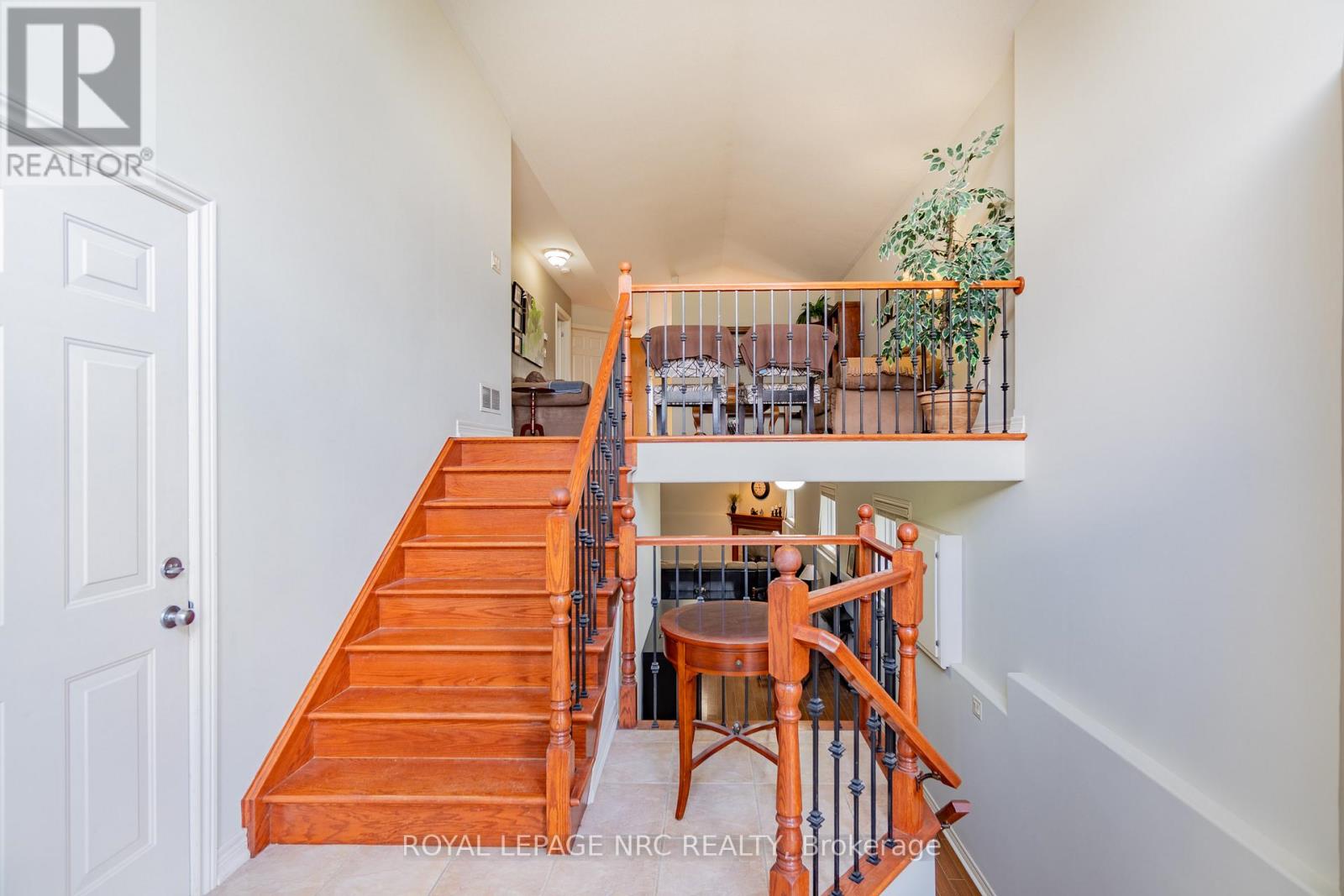 8398 Atack Court, Niagara Falls, Ontario  L2H 3N4 - Photo 5 - X13076572