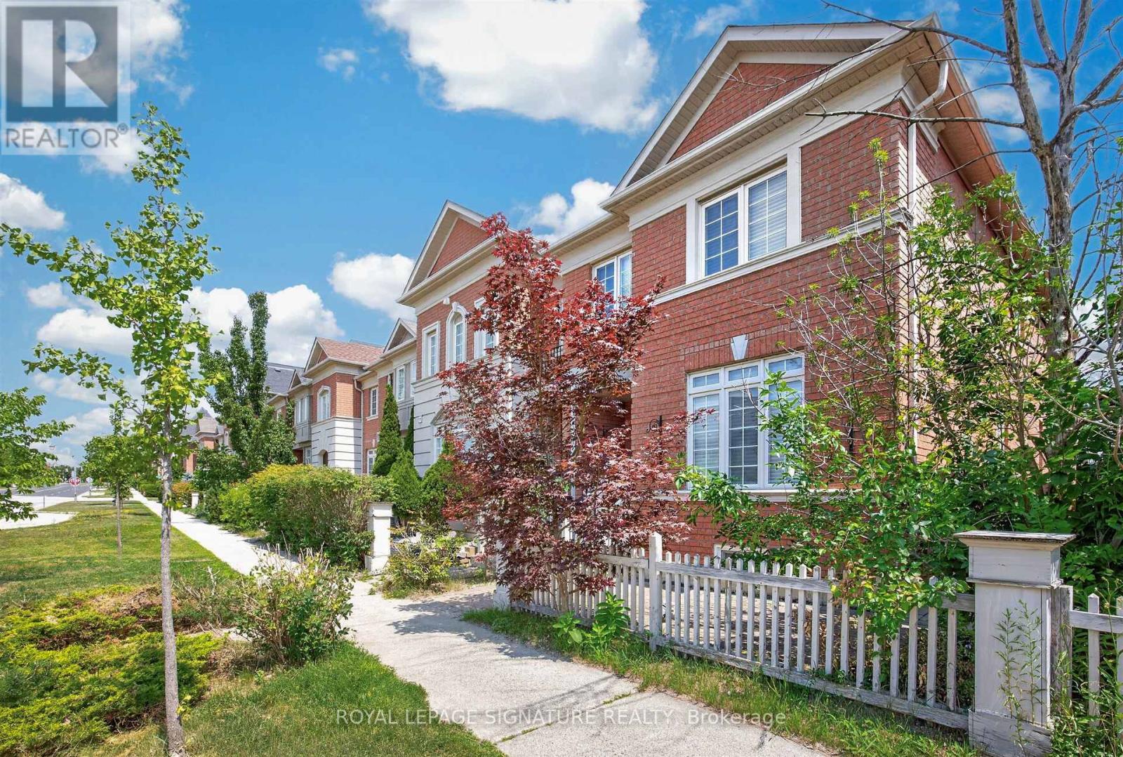 2948 Bur Oak Avenue, Markham, Ontario L6B 1E5 - Photo 2 - N13636682