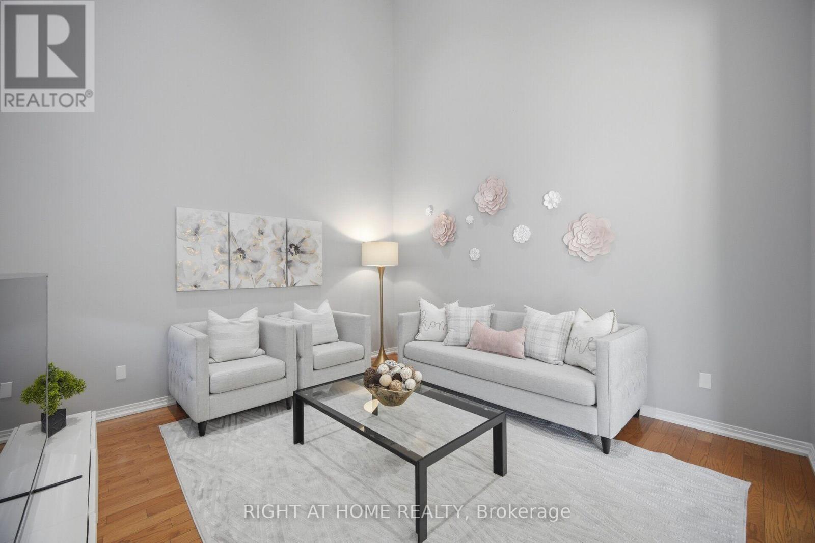 82 Starhill Crescent, Markham, Ontario  L6C 3A2 - Photo 26 - N13636832