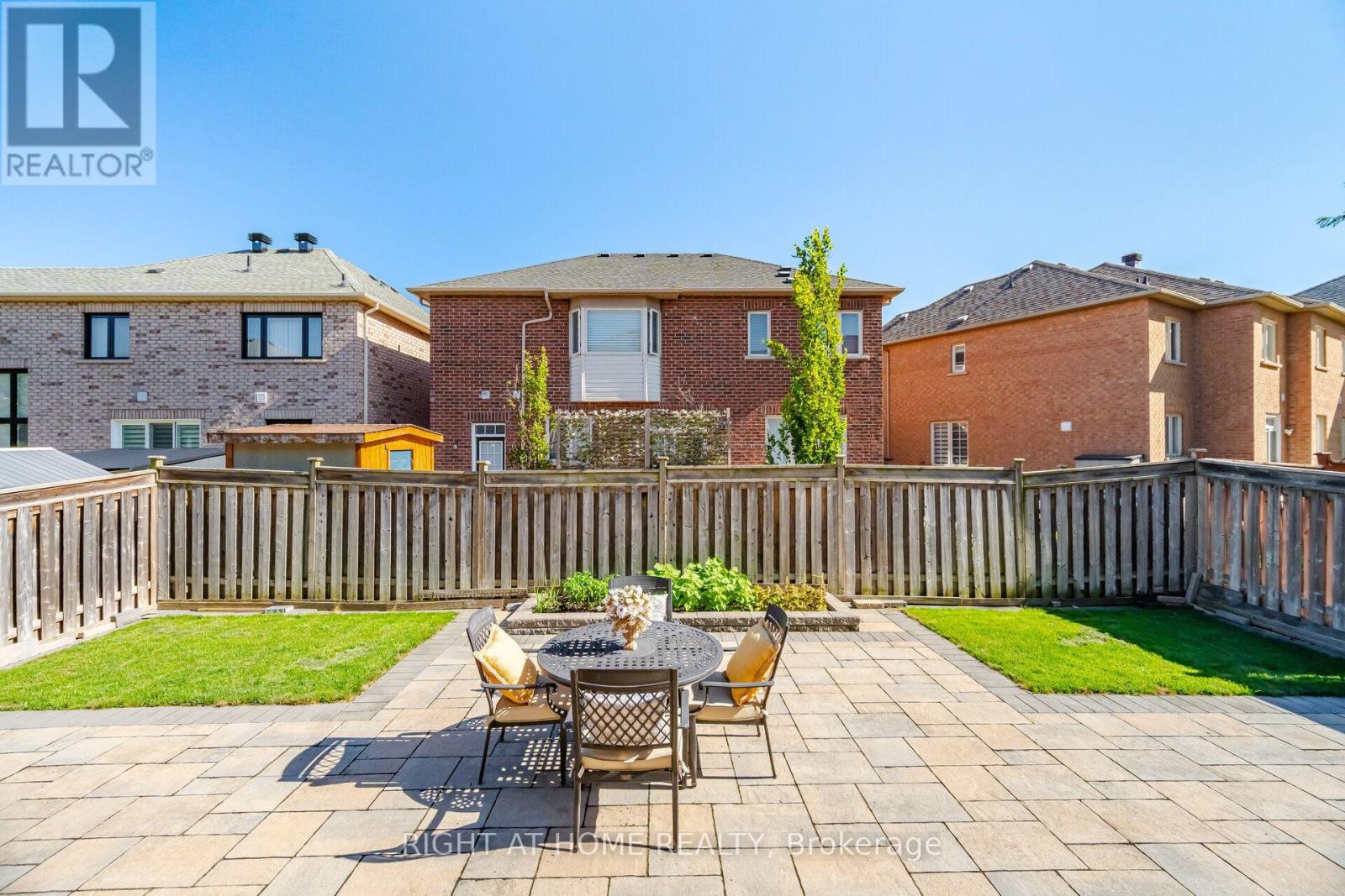82 Starhill Crescent, Markham, Ontario  L6C 3A2 - Photo 44 - N13636832