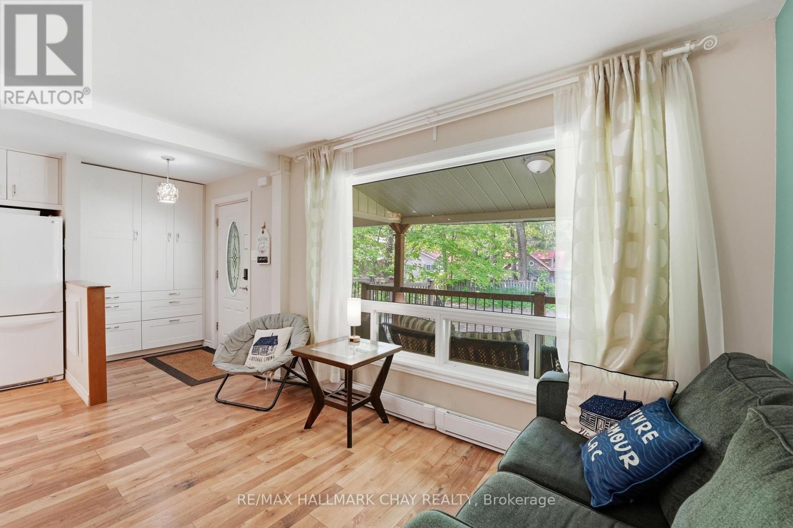 43 Fourth Street, Tiny, Ontario L0L 2J0 - Photo 12 - S13636862