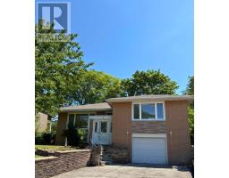 9 CARONPORT CRESCENT, Toronto, Ontario